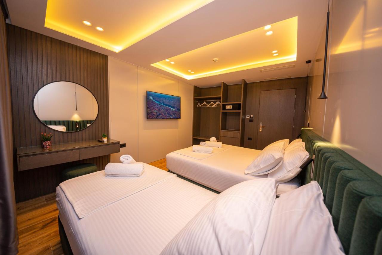 Hotel Lili-1 Sarande Ngoại thất bức ảnh