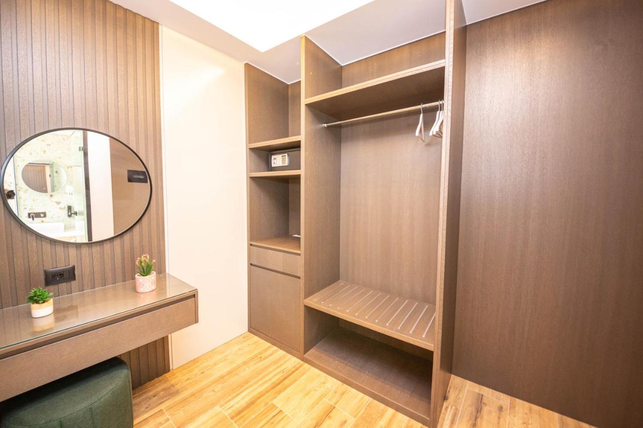 Hotel Lili-1 Sarande Ngoại thất bức ảnh
