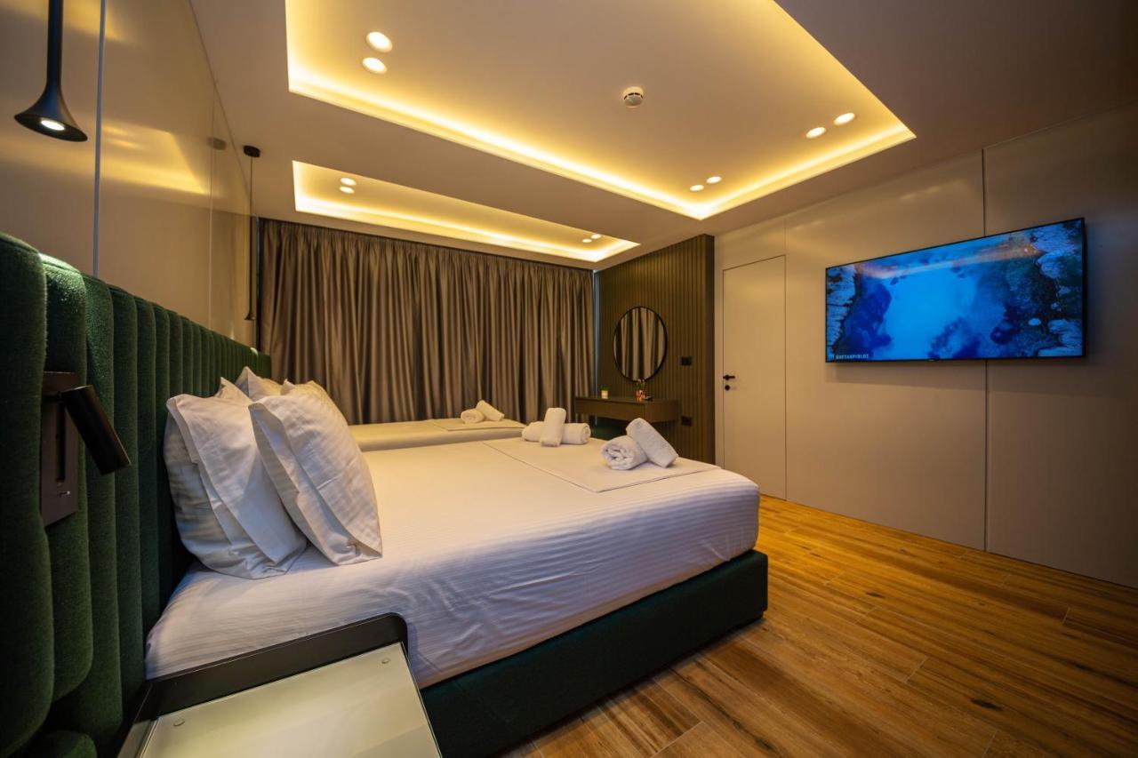 Hotel Lili-1 Sarande Ngoại thất bức ảnh